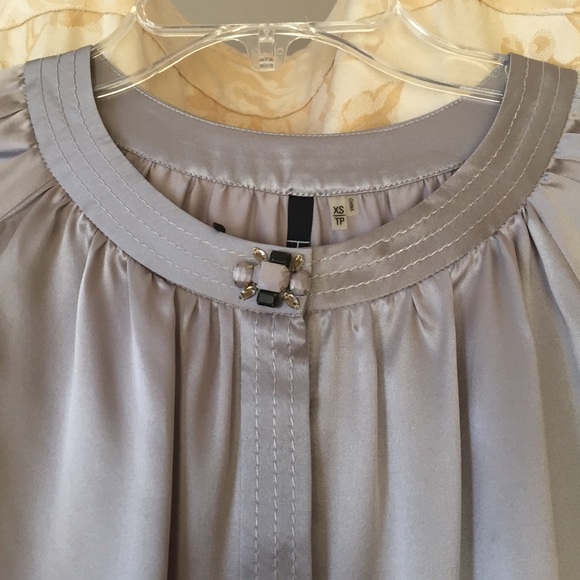 NWT Tahari silk top - Picture 2 of 3